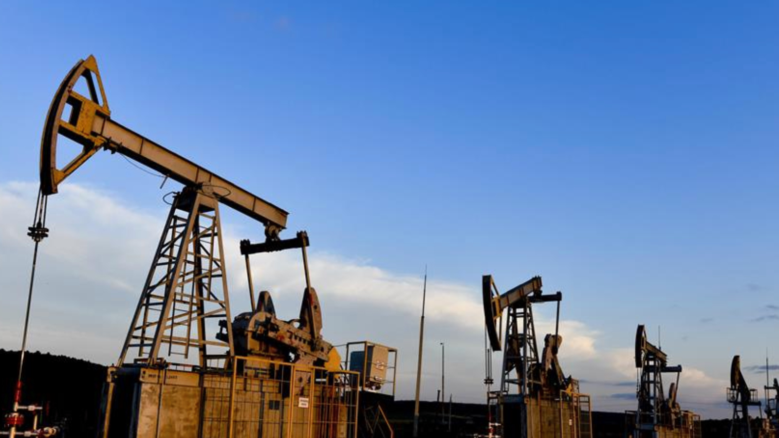 brent-petrolun-varili-6878-dolardan-islem-goruyor-34h1wNYx.jpg
