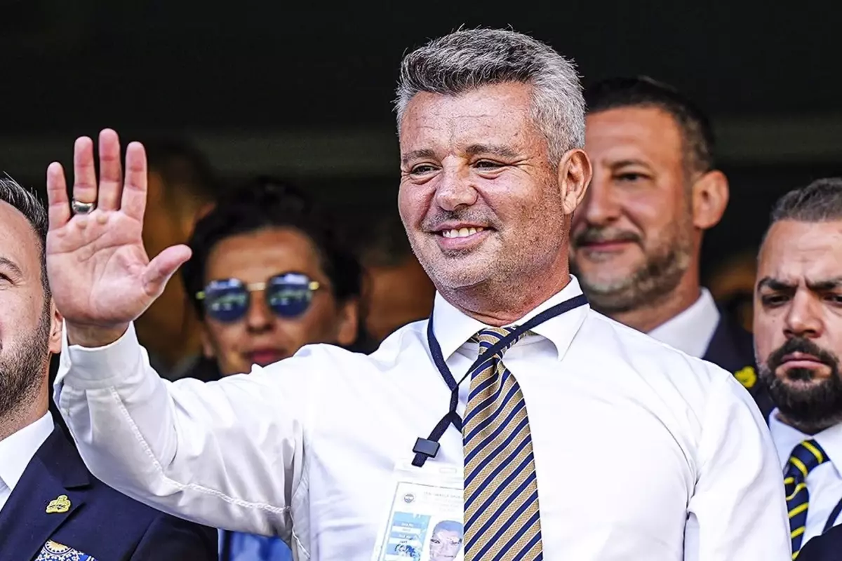fenerbahce baskan adayi sadettin saran aciklamalarda bulunuyor QfWgWxTw