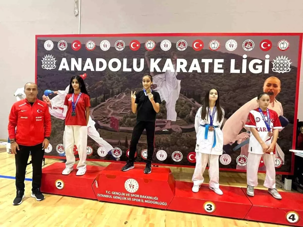 kubra beril culfadan anadolu karate liginde ucunculuk 4IQ2VWTr