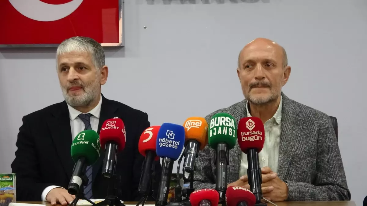 gazzeye yardim icin yola cikan milletvekilleri israil askerleri tarafindan alikonuldu 3GhdkF91.jpg