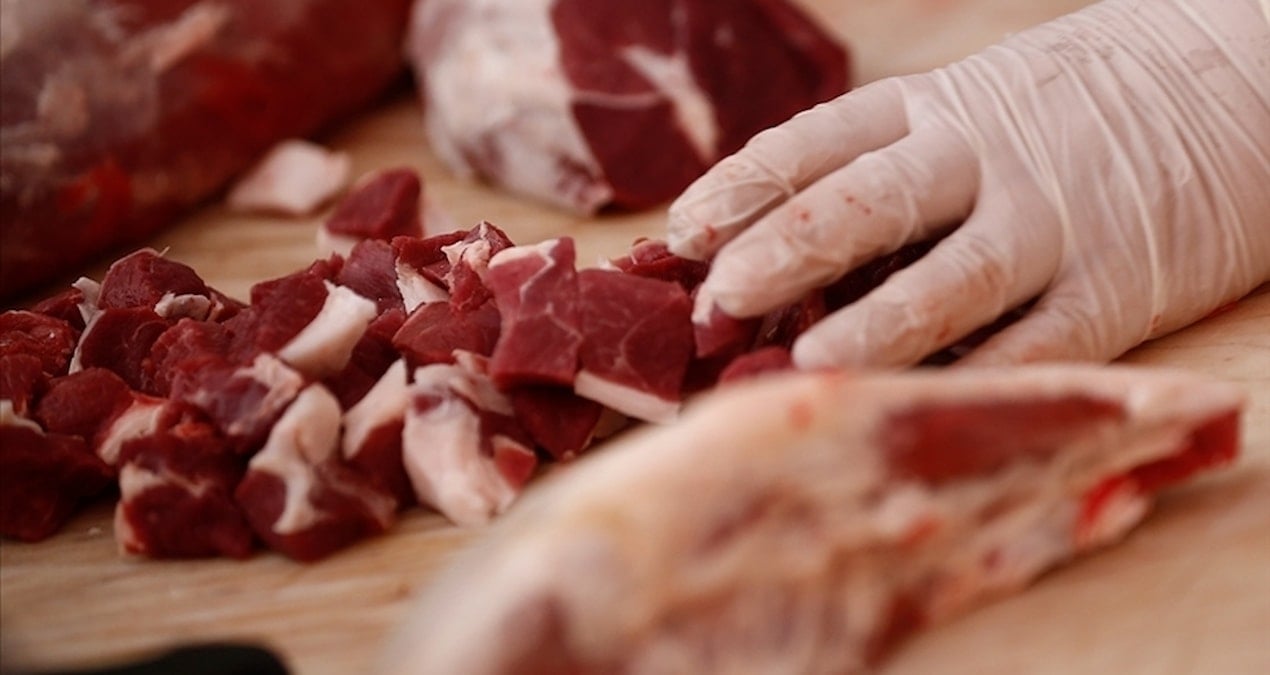 kirmizi ette balikesir kuzusu oyunu ortaya cikti XRstm3gr.jpg