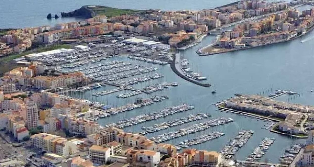 Çıplaklık Norm, Giyinmek Yasak: Cap d’Agde’nin Farklı Dünyası