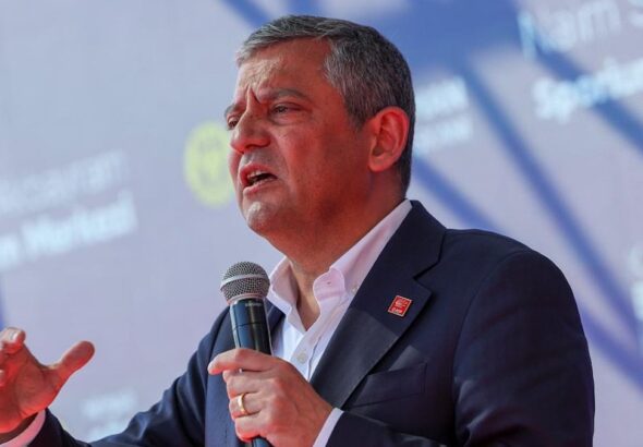ozgur-ozel-genclere-disinizi-sikin-iktidar-degisiyor-dedi-WVPkddNg
