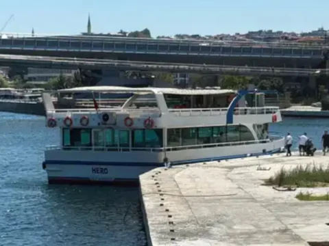 Halicteki tekne kazasi gemi personelinin hayatini kaybettigi olayda tekne kaptani adliyeye sevk edildi 85XbIgaI